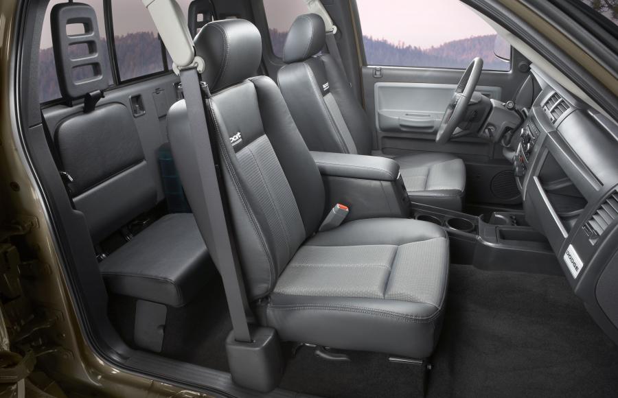  Dodge Dakota 2008 года  (фото 8 из 54)